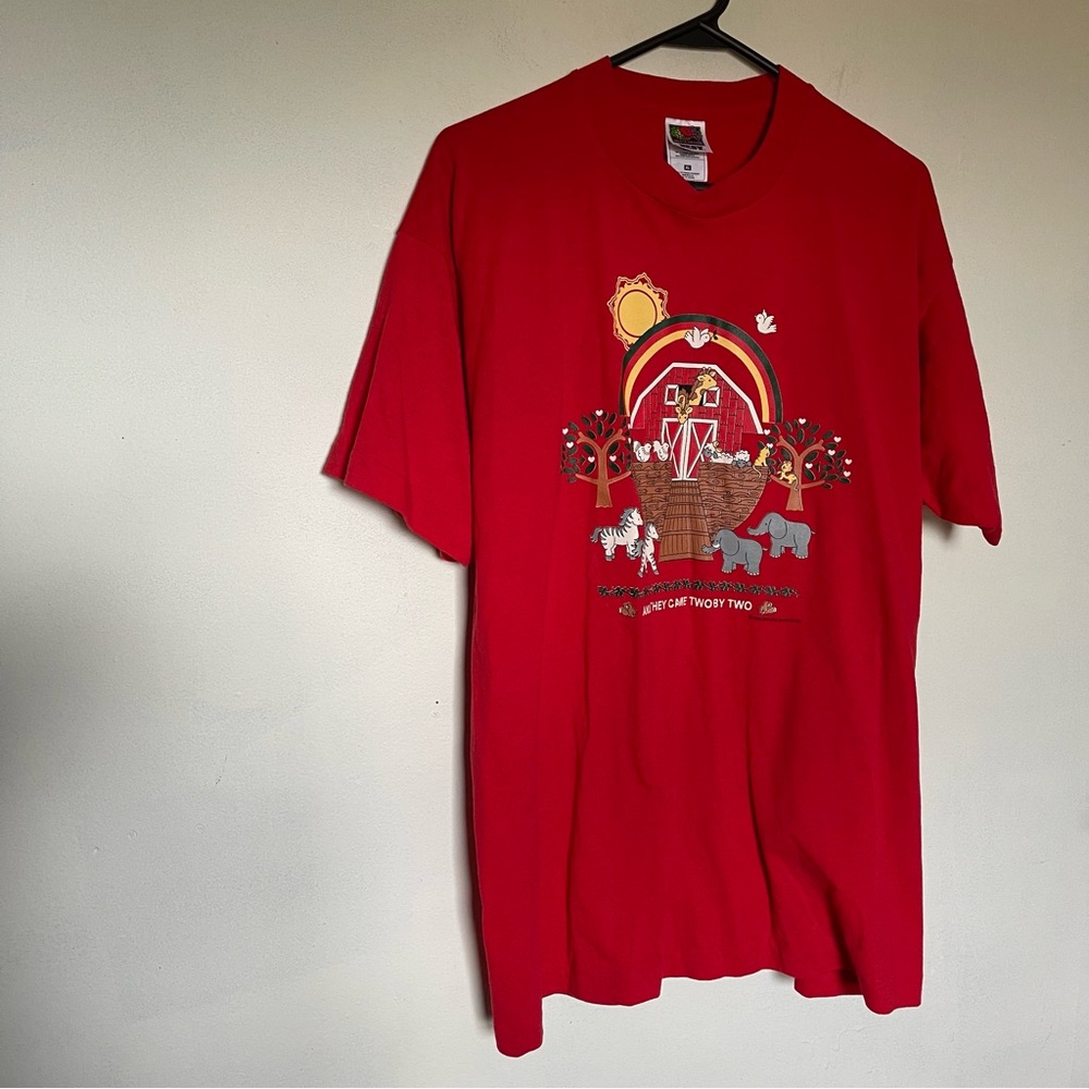 Vintage 90s red 50/50 single stitch Noah’s Ark Tee shirt (u4)